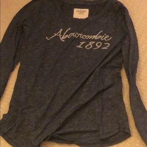 Abercrombie & Fitch long-sleeved tee
